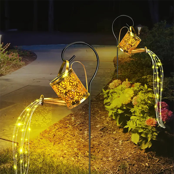 Lampe solaire arrosoir de jardin